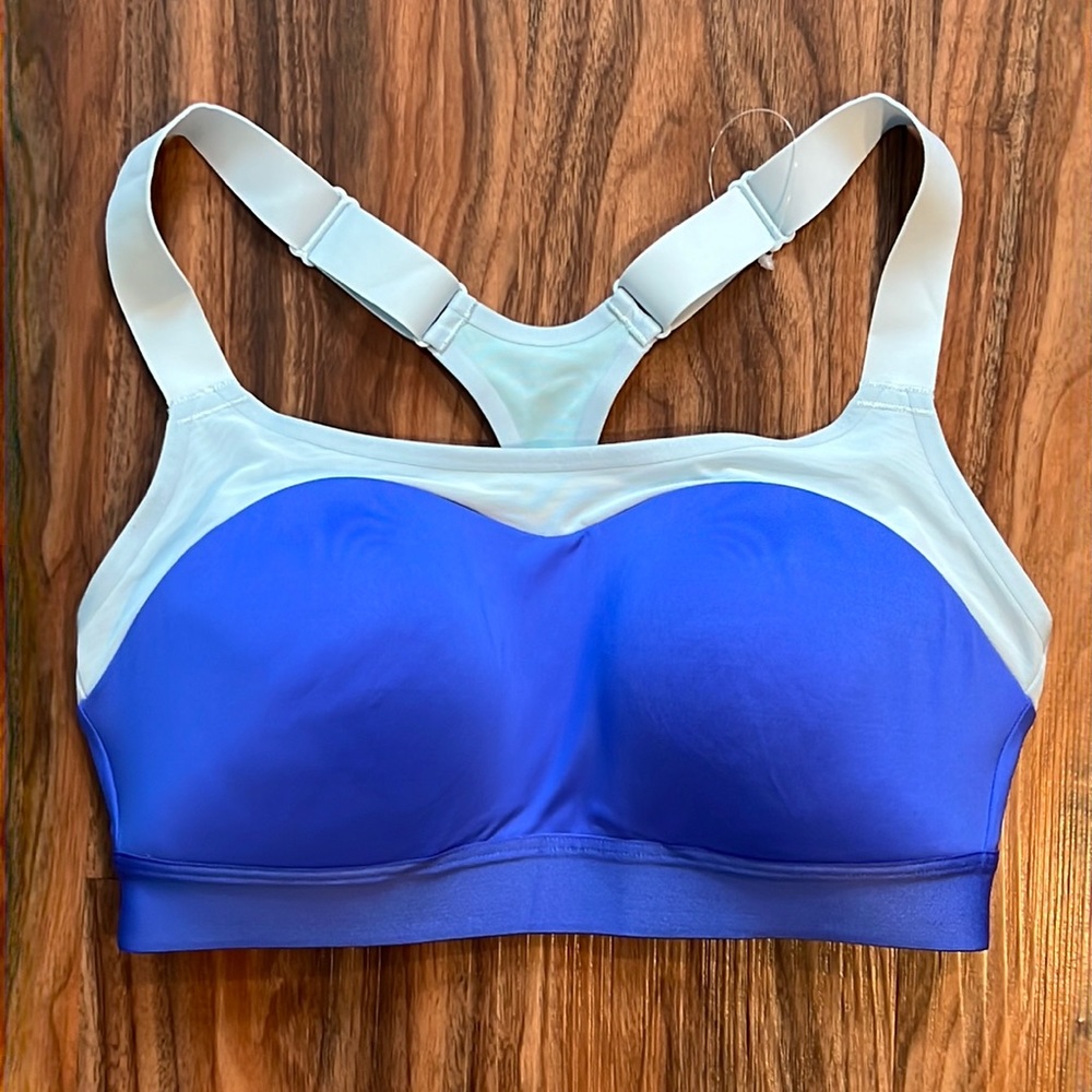 NWOT Brooks Dare Racerback - Picture 6 of 15